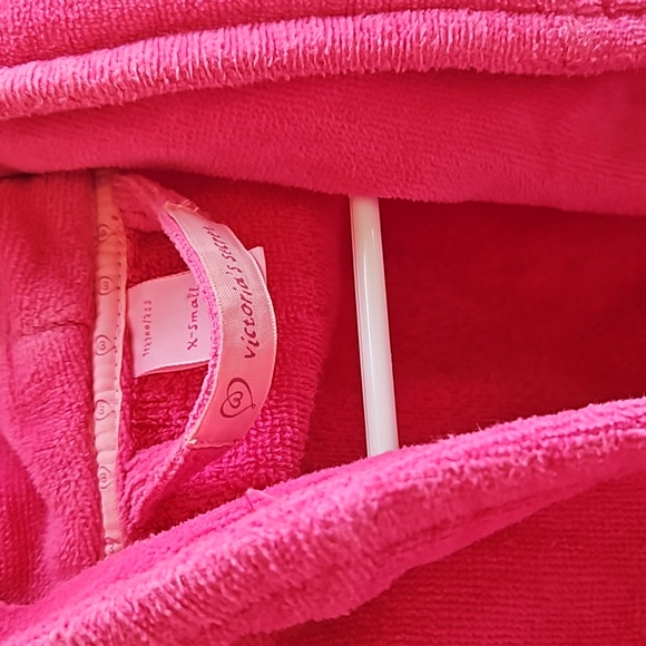 Victoria's Secret (bright pink:) Full-Length terrycloth Robe - Picture 2 of 4